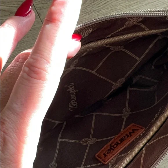 Wrangler Beige and Yellow Shoulder Bag - Picture 3 of 3